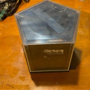 Vintage 1970’s lucite Photo cube Holder Carousel music box plays “Love Story”